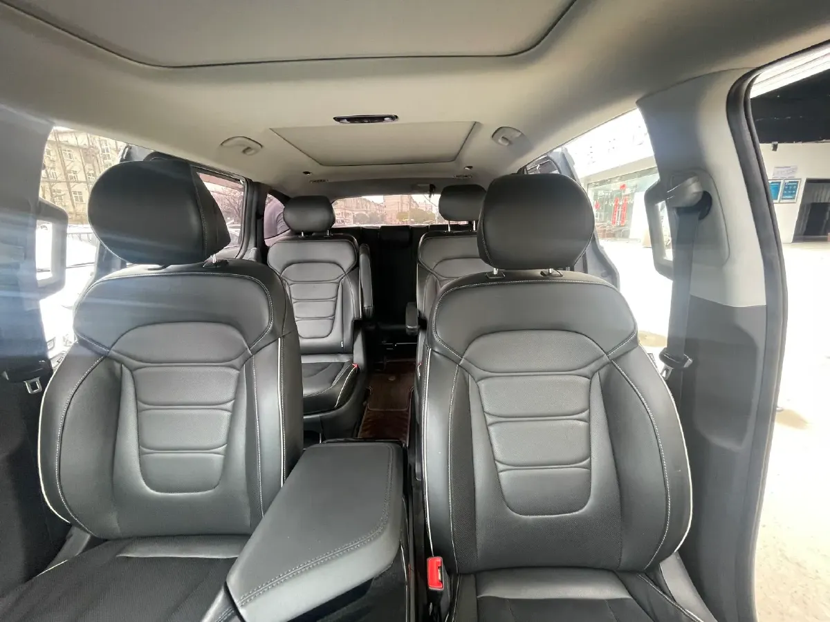 2022 Hyundai Custo 1.5T 170HP L4 8AT,autocango,china used car exporter,china ev exporter,chinese used car exporter,chinese used ev exporter