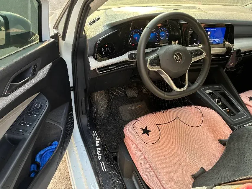 2023 Volkswagen Golf 1.4T 150HP L4 7DCT,autocango,china used car exporter,china ev exporter,chinese used car exporter,chinese used ev exporter