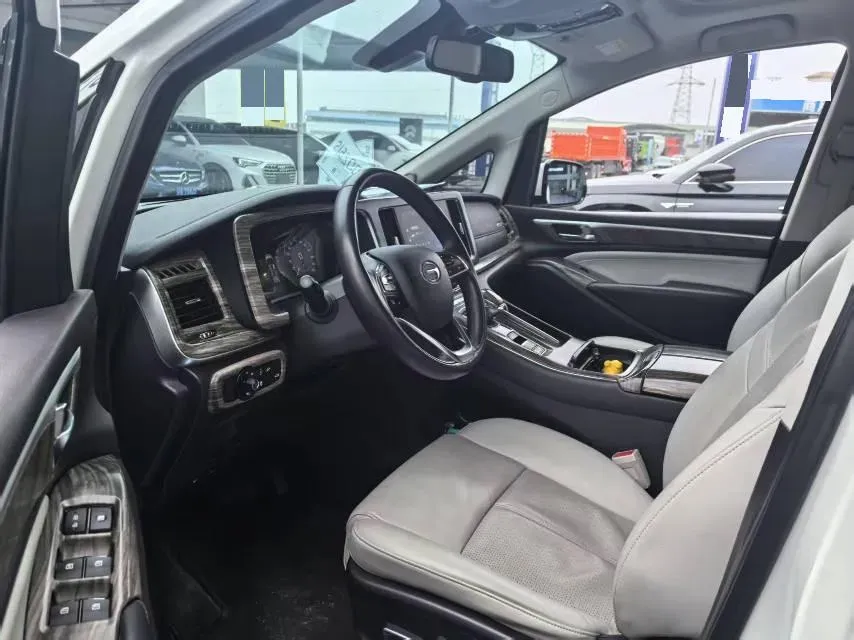 2021 GAC Trumpchi M8 2.0T 252HP L4 8AT,autocango,china used car exporter,china ev exporter,chinese used car exporter,chinese used ev exporter