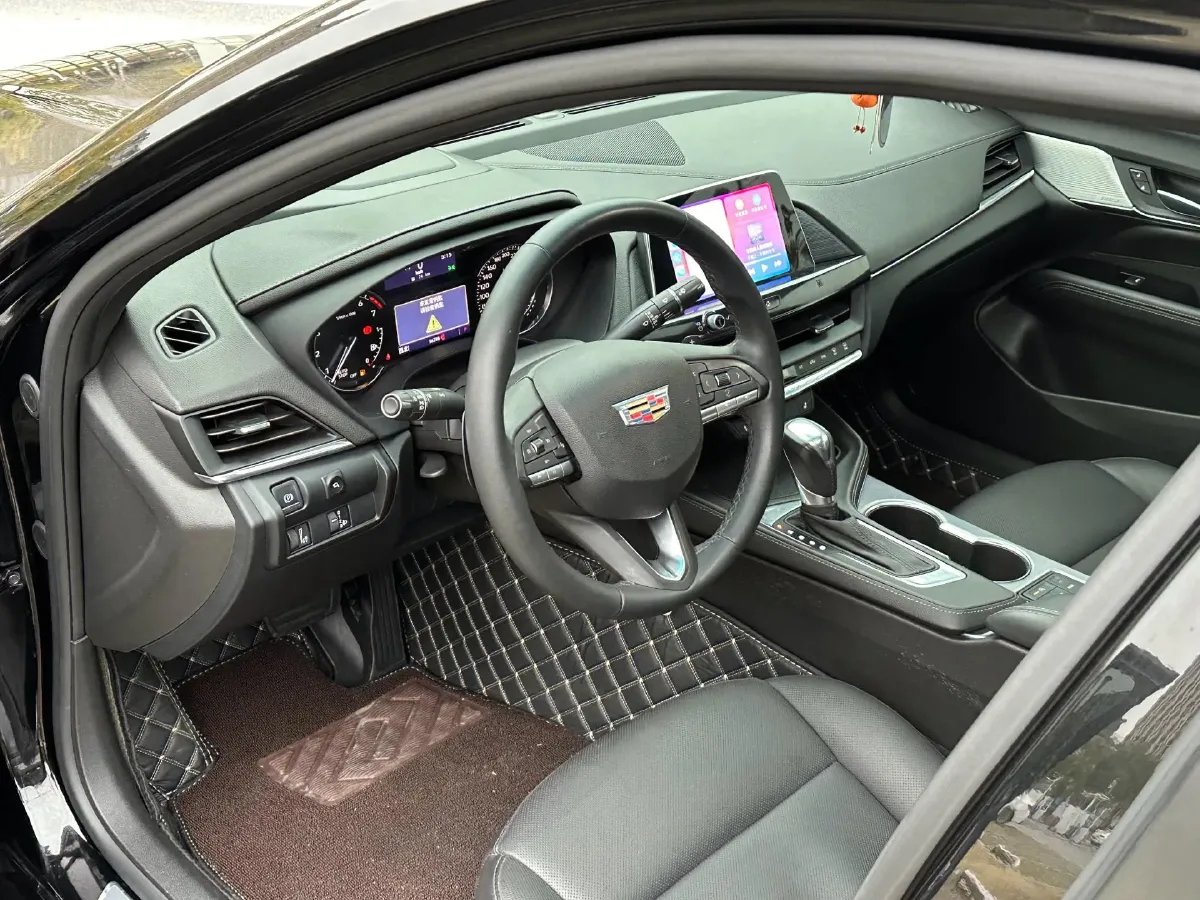 2021 Cadillac CT4 2.0T 237HP L4 8AT,autocango,china used car exporter,china ev exporter,chinese used car exporter,chinese used ev exporter