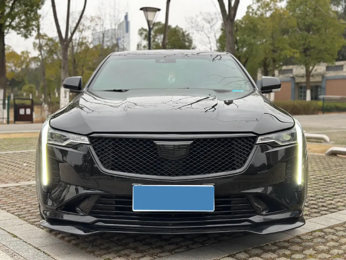 2021 Cadillac CT4 2.0T 237HP L4 8AT,autocango,china used car exporter,china ev exporter,chinese used car exporter,chinese used ev exporter