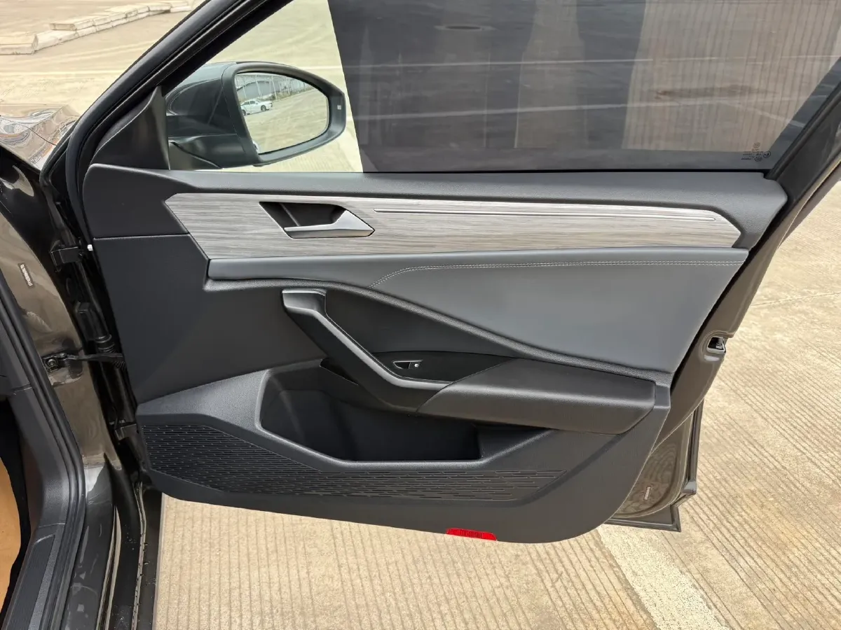 2023 Volkswagen Sagitar 1.2T 116HP L4 7DCT,autocango,china used car exporter,china ev exporter,chinese used car exporter,chinese used ev exporter