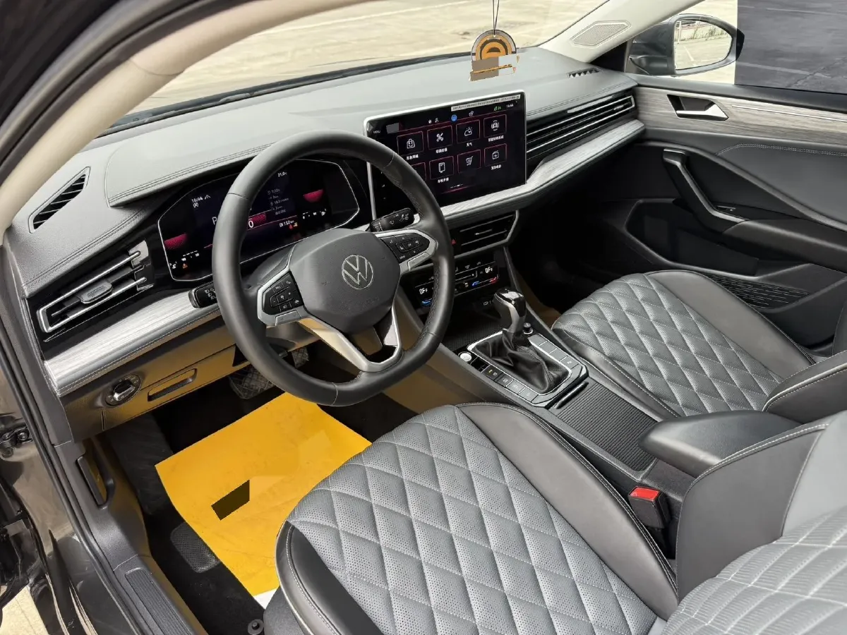 2023 Volkswagen Sagitar 1.2T 116HP L4 7DCT,autocango,china used car exporter,china ev exporter,chinese used car exporter,chinese used ev exporter