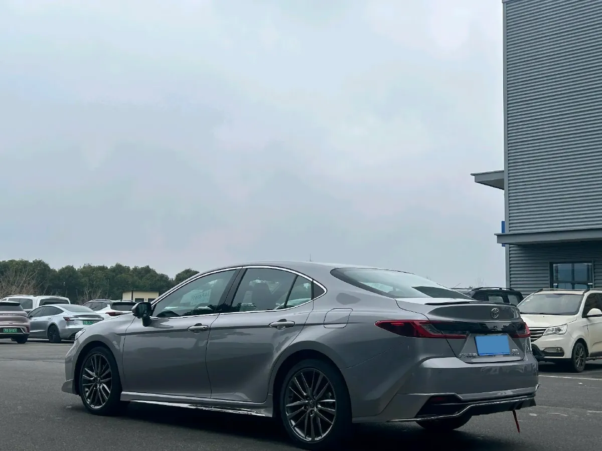 2026 Toyota Camry 2.0L 152HP L4 E-CVT Hybrid,autocango,china used car exporter,china ev exporter,chinese used car exporter,chinese used ev exporter