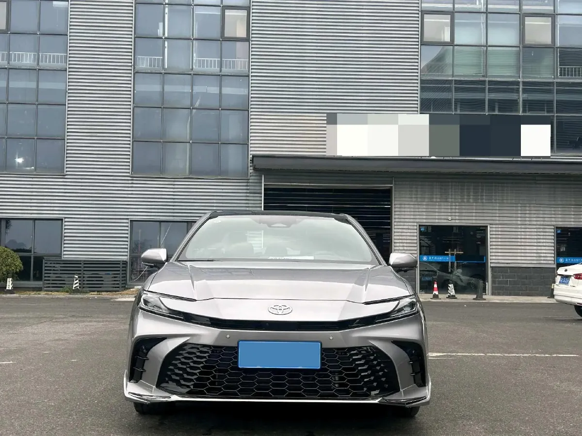 2026 Toyota Camry 2.0L 152HP L4 E-CVT Hybrid,autocango,china used car exporter,china ev exporter,chinese used car exporter,chinese used ev exporter