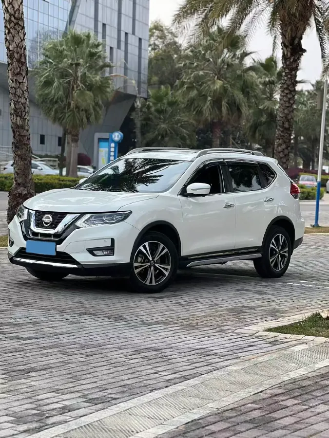 2021 Nissan X-Trail 2.5L 181HP L4 CVT,autocango,china used car exporter,china ev exporter,chinese used car exporter,chinese used ev exporter