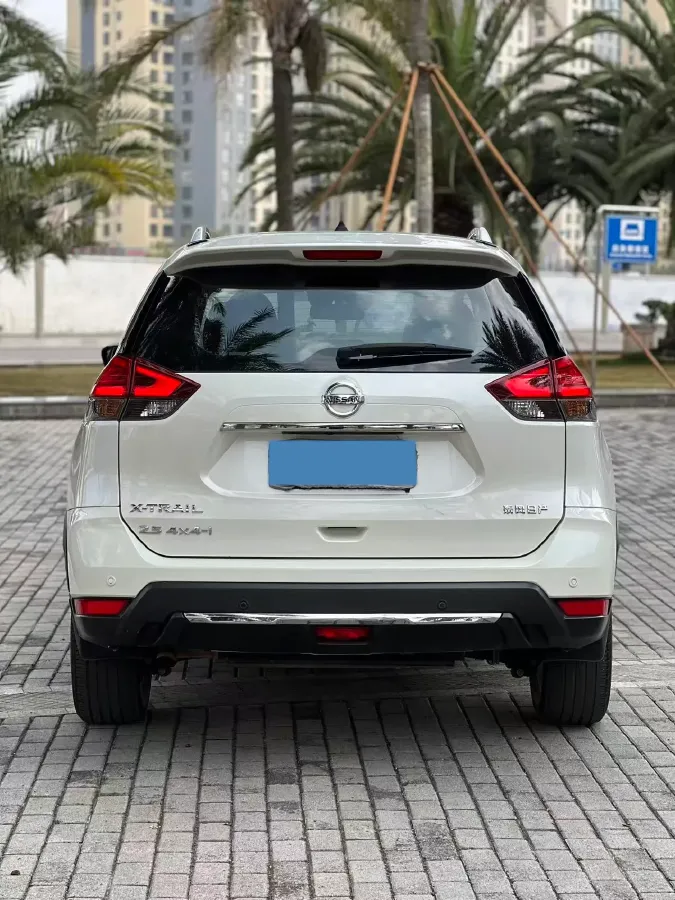 2021 Nissan X-Trail 2.5L 181HP L4 CVT,autocango,china used car exporter,china ev exporter,chinese used car exporter,chinese used ev exporter