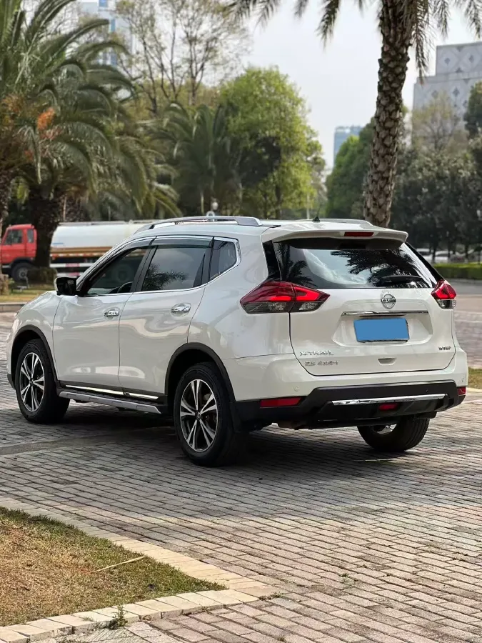 2021 Nissan X-Trail 2.5L 181HP L4 CVT,autocango,china used car exporter,china ev exporter,chinese used car exporter,chinese used ev exporter