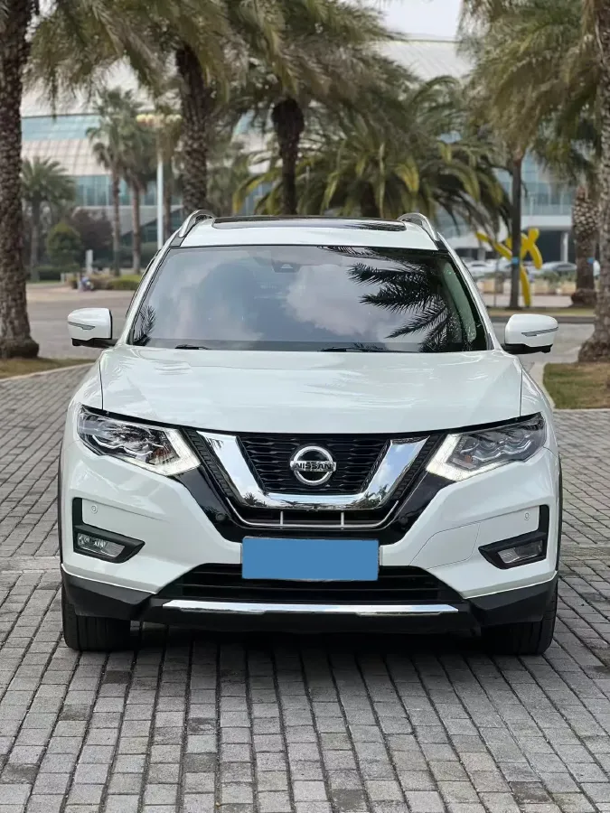 2021 Nissan X-Trail 2.5L 181HP L4 CVT,autocango,china used car exporter,china ev exporter,chinese used car exporter,chinese used ev exporter