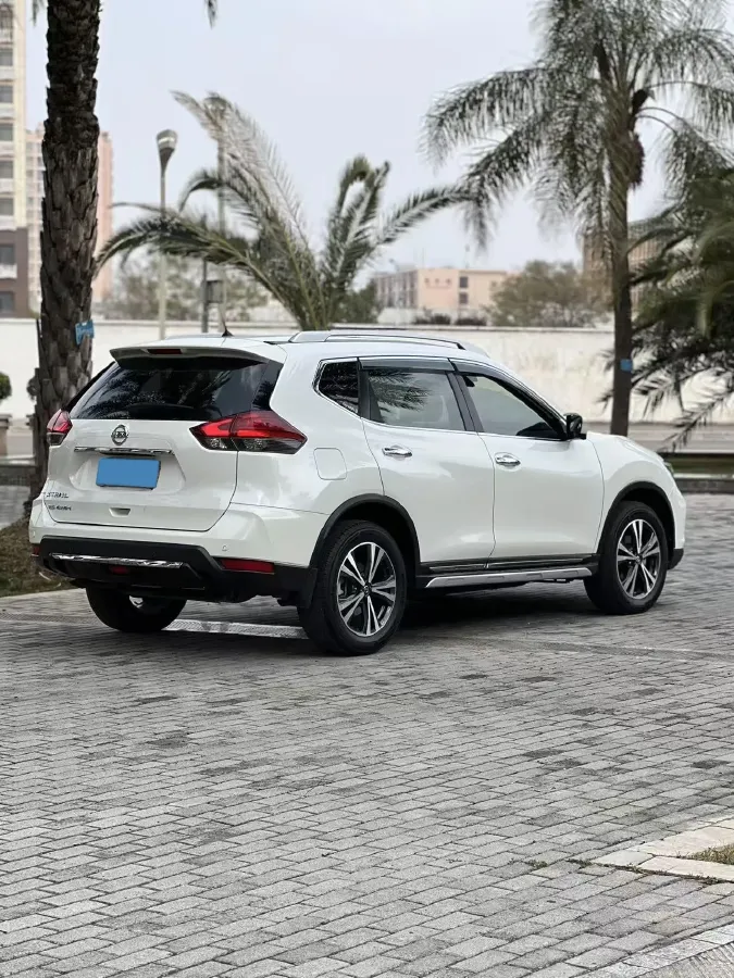 2021 Nissan X-Trail 2.5L 181HP L4 CVT,autocango,china used car exporter,china ev exporter,chinese used car exporter,chinese used ev exporter