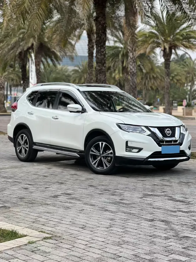 2021 Nissan X-Trail 2.5L 181HP L4 CVT,autocango,china used car exporter,china ev exporter,chinese used car exporter,chinese used ev exporter