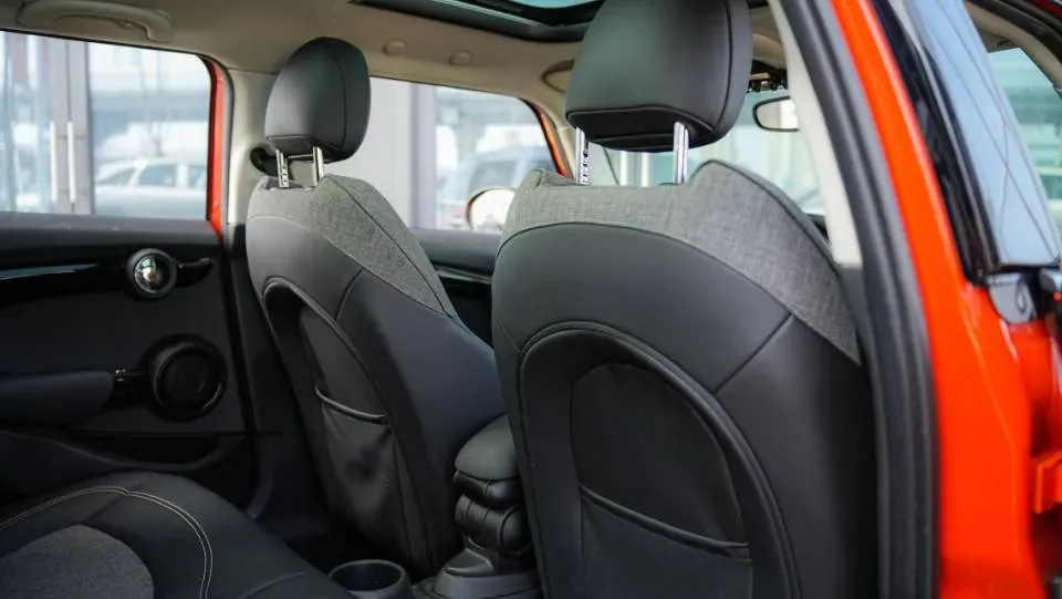 2020 MINI MINI 1.5T 136HP L3 7DCT,autocango,china used car exporter,china ev exporter,chinese used car exporter,chinese used ev exporter