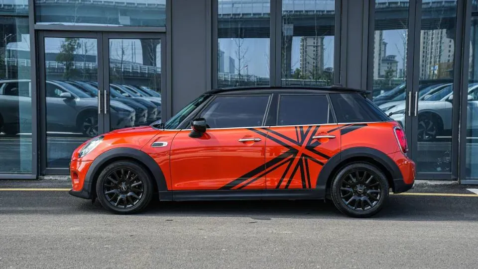 2020 MINI MINI 1.5T 136HP L3 7DCT,autocango,china used car exporter,china ev exporter,chinese used car exporter,chinese used ev exporter
