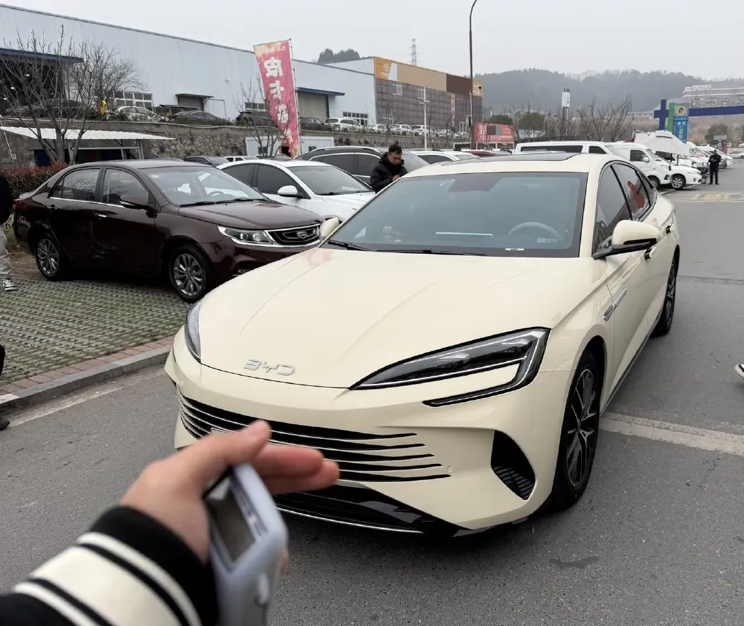 2023 BYD Seal 1.5L 110HP L4 E-CVT PHEV 17.6KWH,autocango,china used car exporter,china ev exporter,chinese used car exporter,chinese used ev exporter