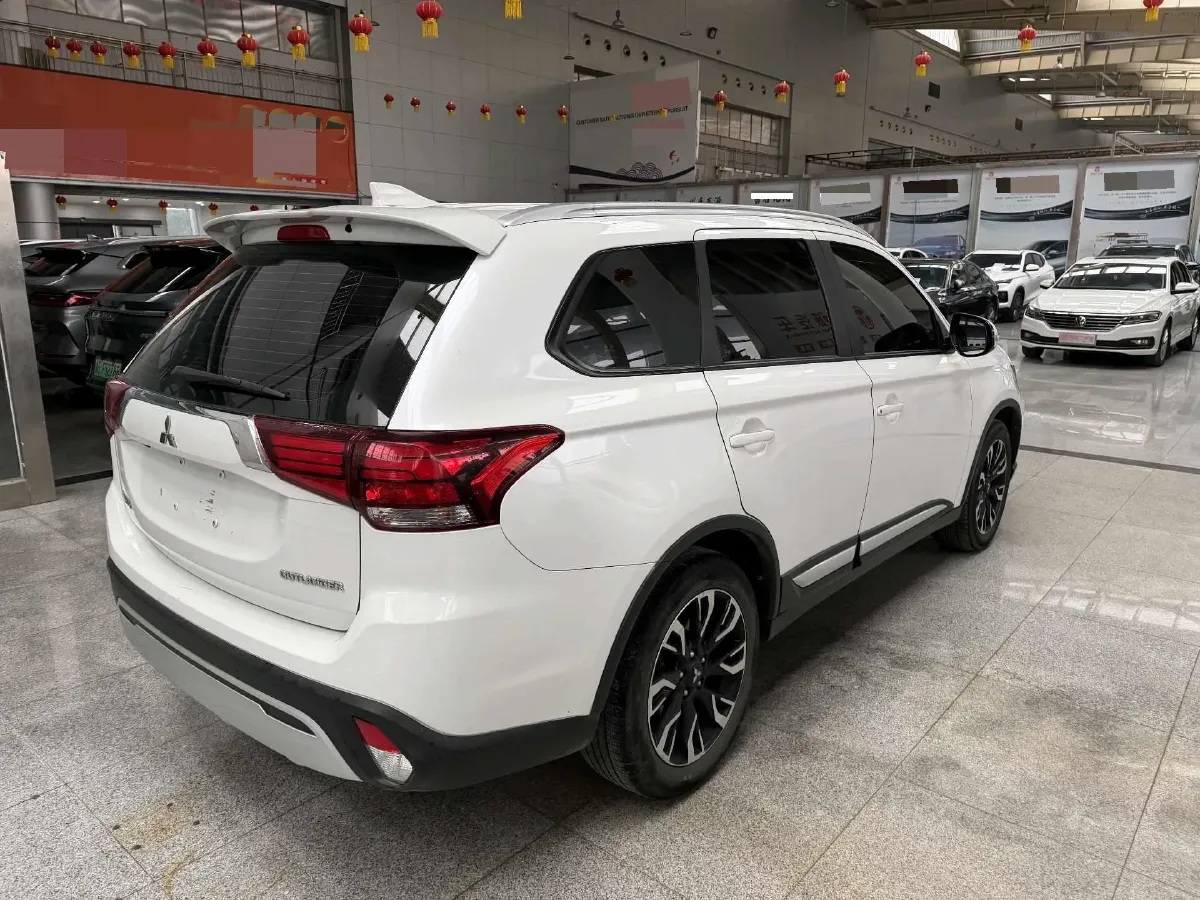 2019 Mitsubishi Outlander 2.0L 166HP L4 CVT,autocango,china used car exporter,china ev exporter,chinese used car exporter,chinese used ev exporter