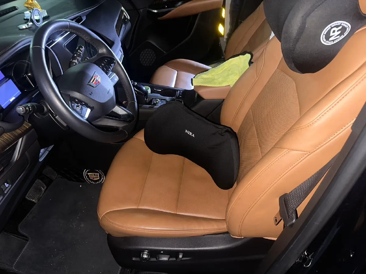 2022 Cadillac XT4 2.0T 237HP L4 9AT,autocango,china used car exporter,china ev exporter,chinese used car exporter,chinese used ev exporter