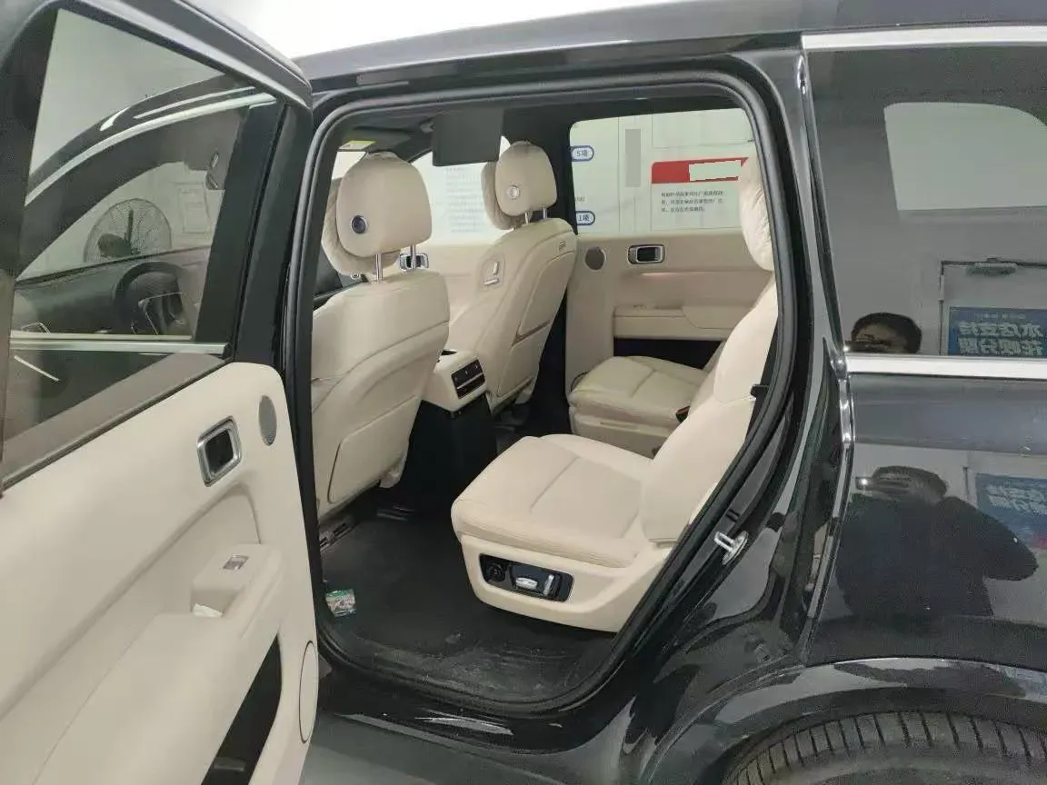 2022 Li L9 Range Extended 154HP REEV 42.6KWH,autocango,china used car exporter,china ev exporter,chinese used car exporter,chinese used ev exporter