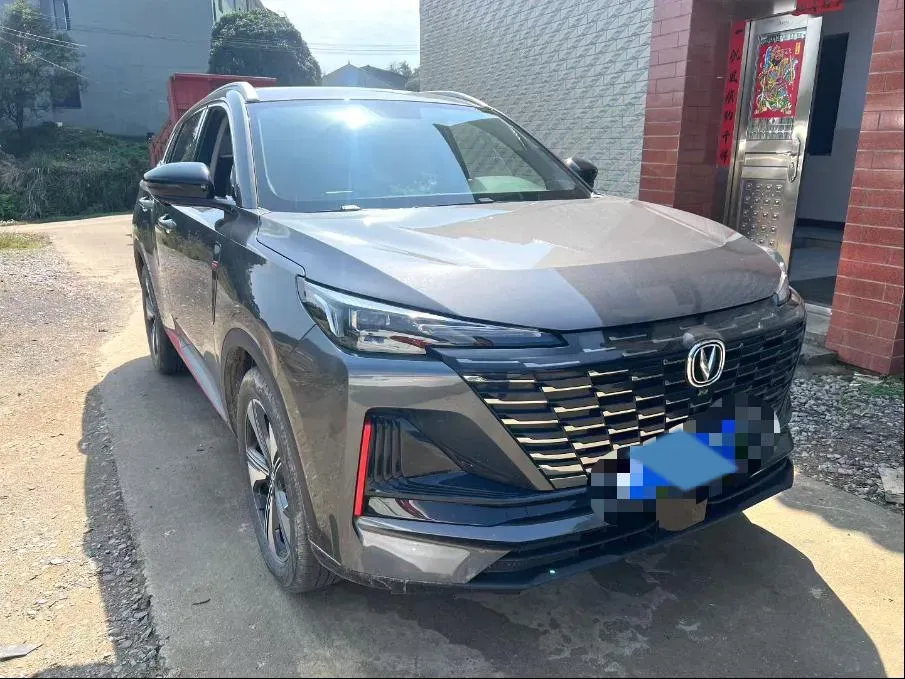 2022 ChangAn Oshan X7 Plus 1.5T 188HP L4 7DCT,autocango,china used car exporter,china ev exporter,chinese used car exporter,chinese used ev exporter