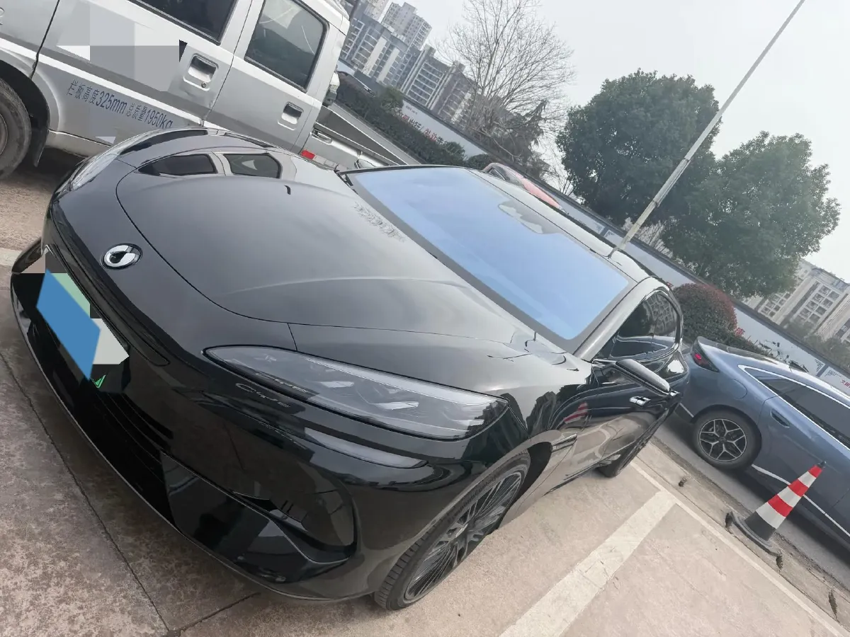 2024 Denza DenzaZ9GT 2.0T 207HP L4 E-CVT PHEV 38.5KWH,autocango,china used car exporter,china ev exporter,chinese used car exporter,chinese used ev exporter