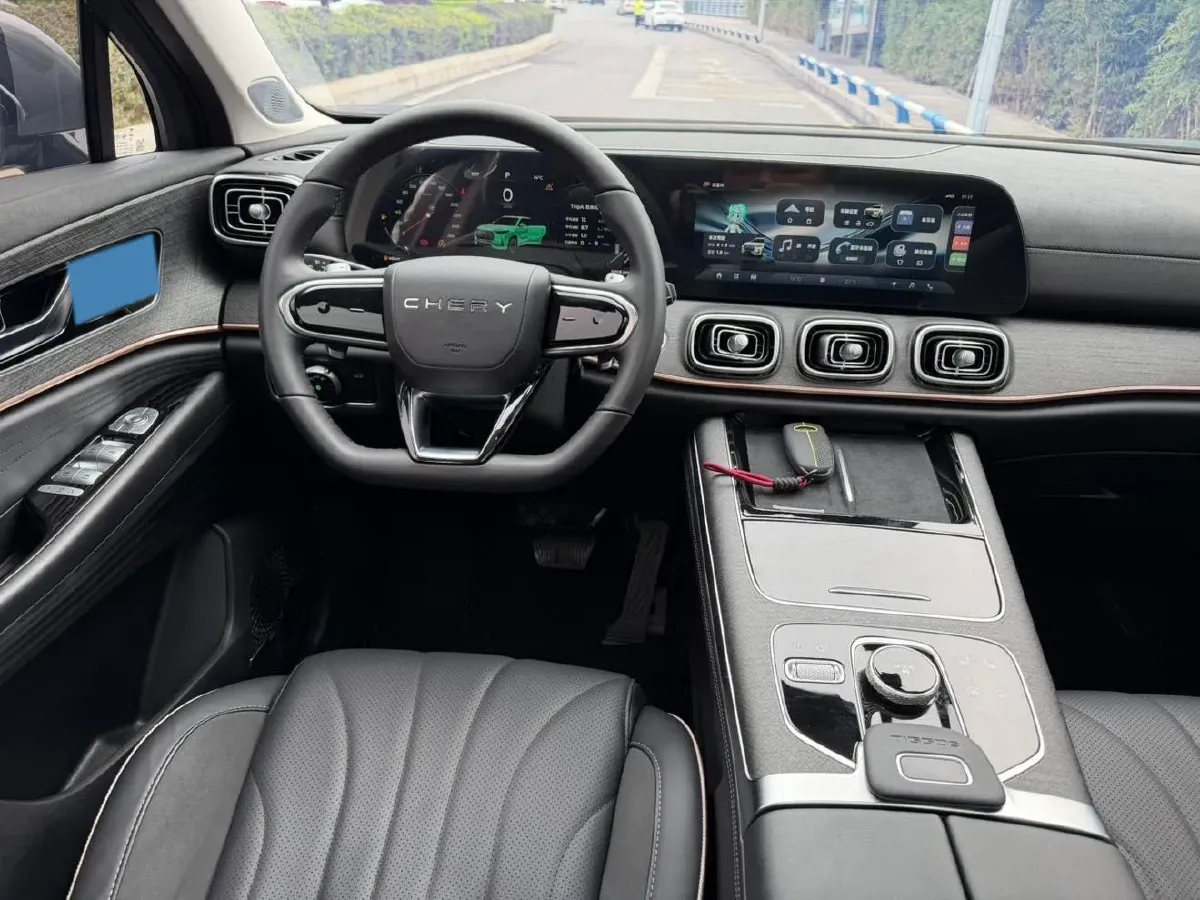 2023 Chery Tiggo 9 2.0T 261HP L4 7DCT,autocango,china used car exporter,china ev exporter,chinese used car exporter,chinese used ev exporter