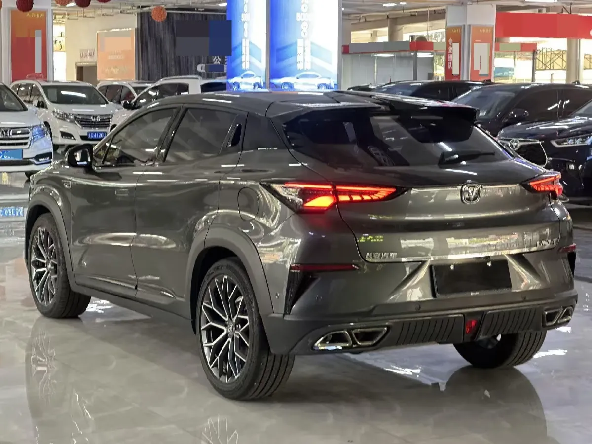 2022 ChangAn UNI-T 1.5T 188HP L4 7DCT,autocango,china used car exporter,china ev exporter,chinese used car exporter,chinese used ev exporter