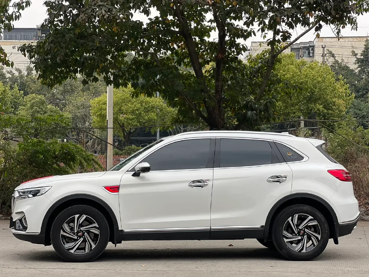 2022 HongQi HS5 2.0T 224HP L4 6AT,autocango,china used car exporter,china ev exporter,chinese used car exporter,chinese used ev exporter