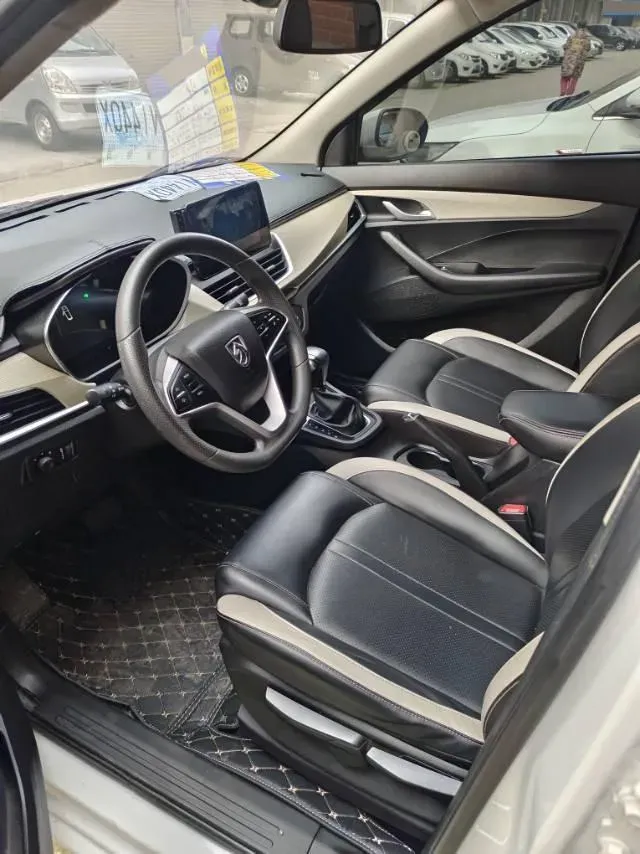 2019 BaoJun 360 1.5L 105HP L4 CVT,autocango,china used car exporter,china ev exporter,chinese used car exporter,chinese used ev exporter