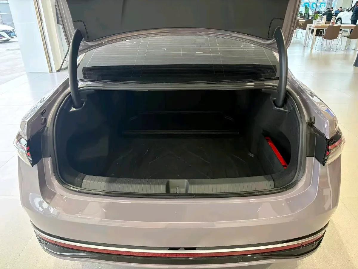 2025 Volkswagen Passat 2.0T 220HP L4 7DCT,autocango,china used car exporter,china ev exporter,chinese used car exporter,chinese used ev exporter