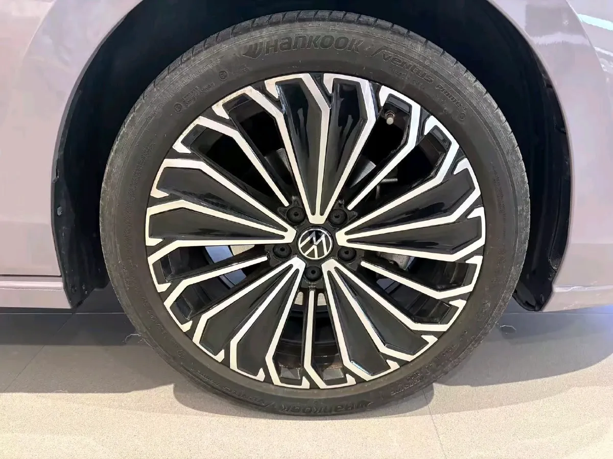 2025 Volkswagen Passat 2.0T 220HP L4 7DCT,autocango,china used car exporter,china ev exporter,chinese used car exporter,chinese used ev exporter