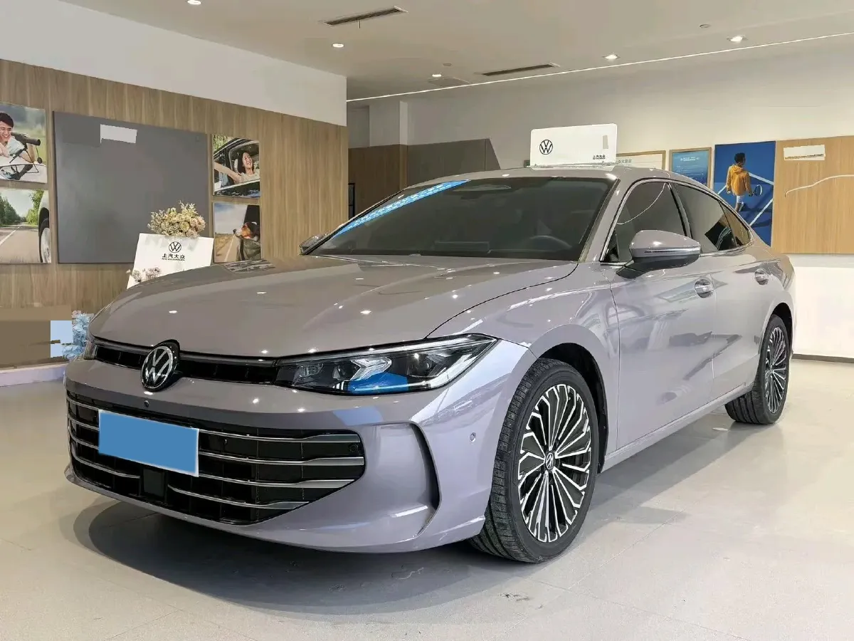 2025 Volkswagen Passat 2.0T 220HP L4 7DCT,autocango,china used car exporter,china ev exporter,chinese used car exporter,chinese used ev exporter