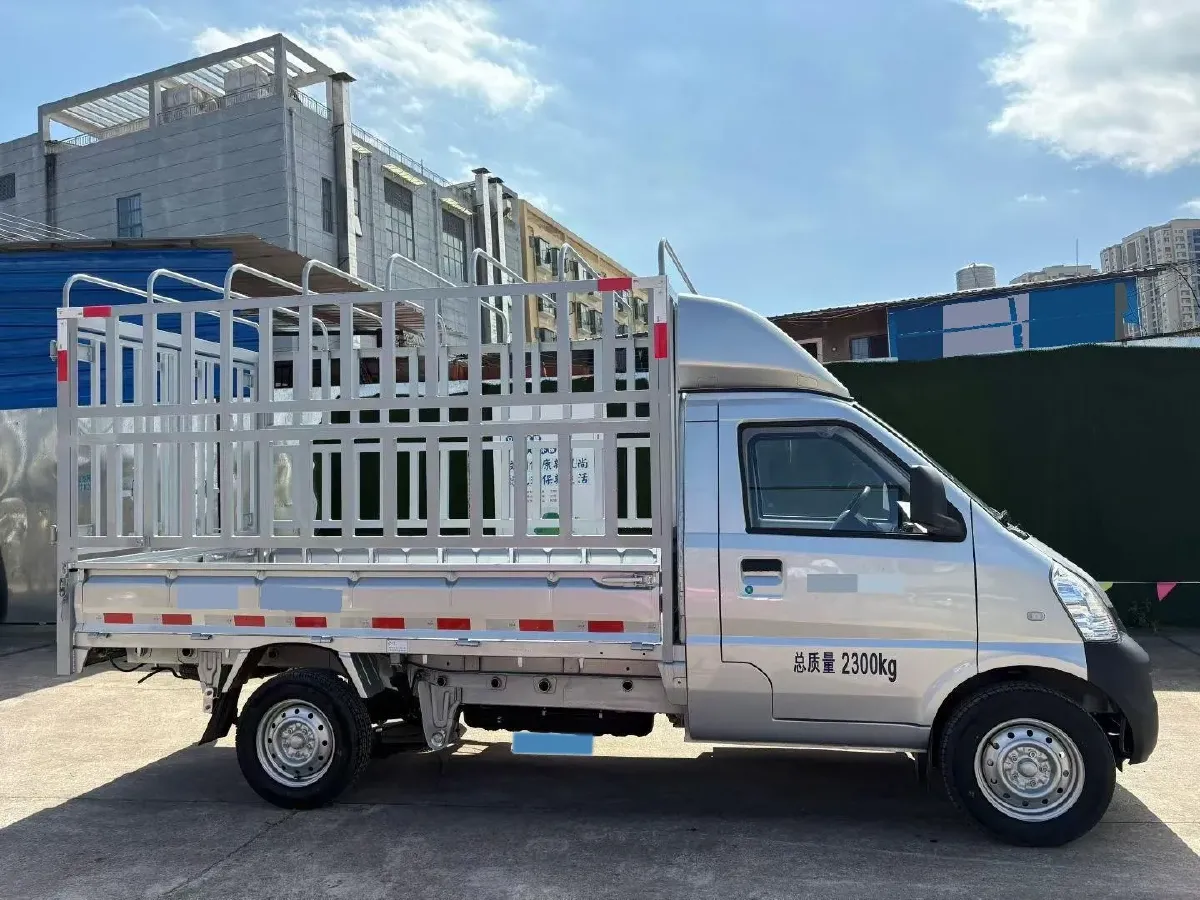 2023 WuLing RongGuang New Truck 1.5L 102HP L4 5MT,autocango,china used car exporter,china ev exporter,chinese used car exporter,chinese used ev exporter