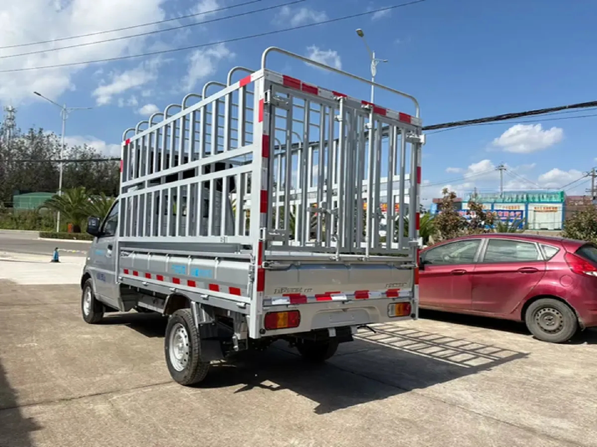 2023 WuLing RongGuang New Truck 1.5L 102HP L4 5MT,autocango,china used car exporter,china ev exporter,chinese used car exporter,chinese used ev exporter