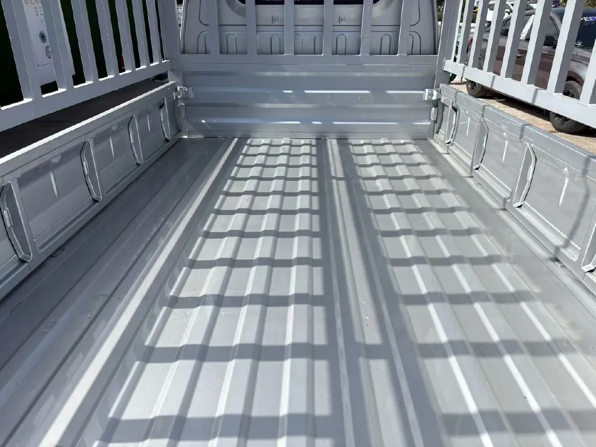 2023 WuLing RongGuang New Truck 1.5L 102HP L4 5MT,autocango,china used car exporter,china ev exporter,chinese used car exporter,chinese used ev exporter