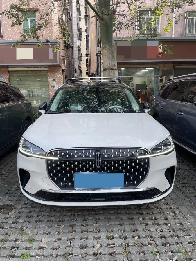2023 Lincoln Corsair 2.0T 261HP L4 8AT,autocango,china used car exporter,china ev exporter,chinese used car exporter,chinese used ev exporter