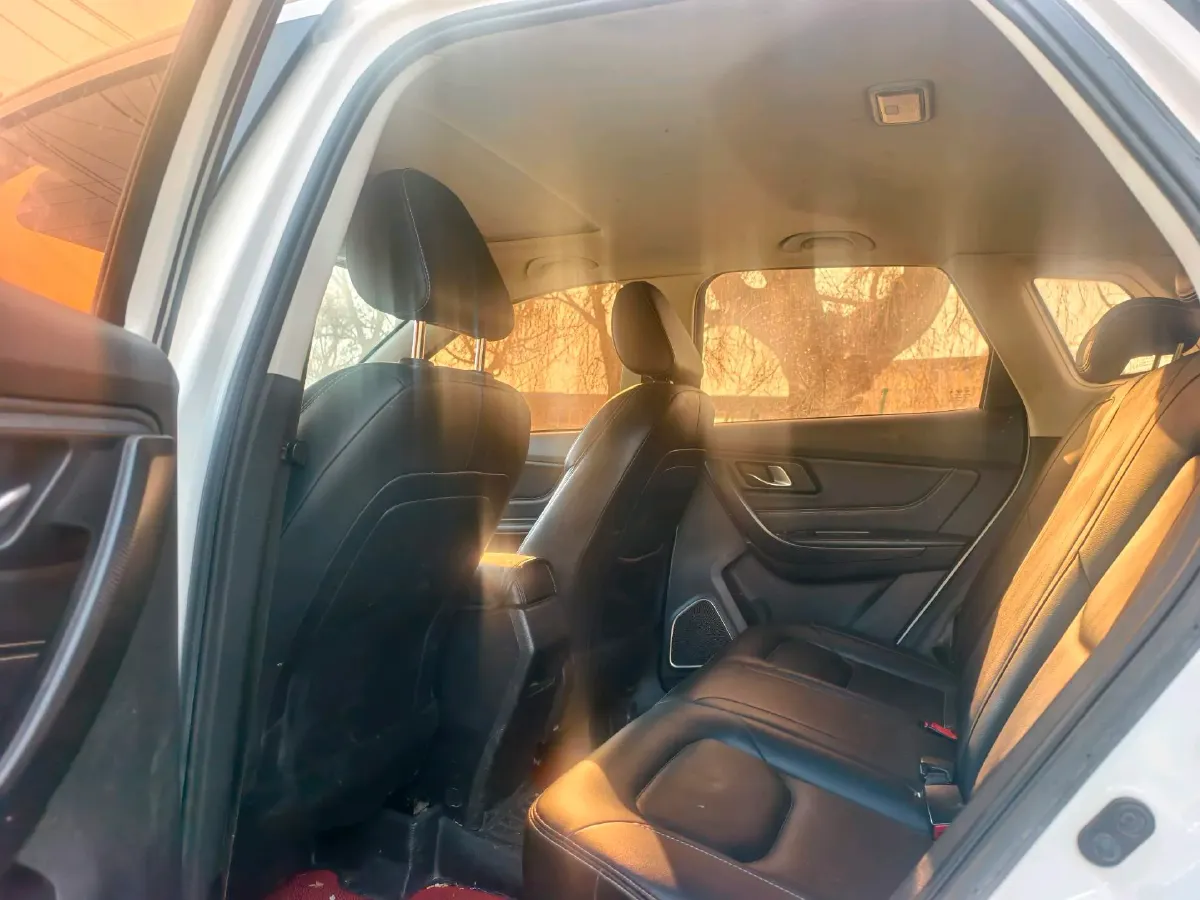 2017 Bestune X40 1.6L 114HP L4 6AT,autocango,china used car exporter,china ev exporter,chinese used car exporter,chinese used ev exporter