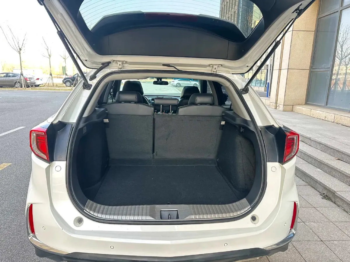 2021 Acura CDX 1.5T 182HP L4 8DCT,autocango,china used car exporter,china ev exporter,chinese used car exporter,chinese used ev exporter