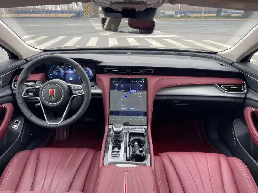 2024 HongQi H5 2.0T 224HP L4 8AT,autocango,china used car exporter,china ev exporter,chinese used car exporter,chinese used ev exporter