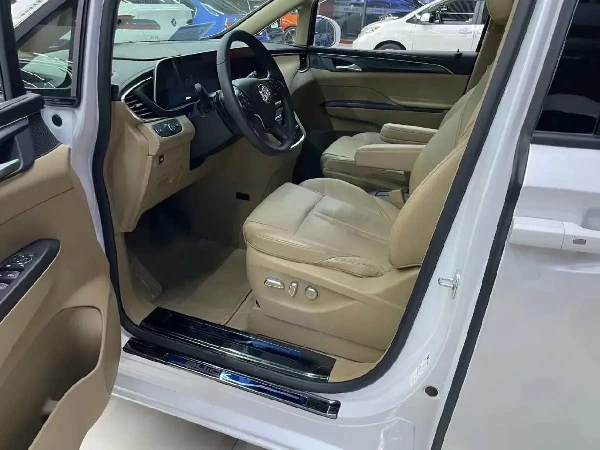2021 Buick GL8 2.0T 237HP L4 9AT,autocango,china used car exporter,china ev exporter,chinese used car exporter,chinese used ev exporter