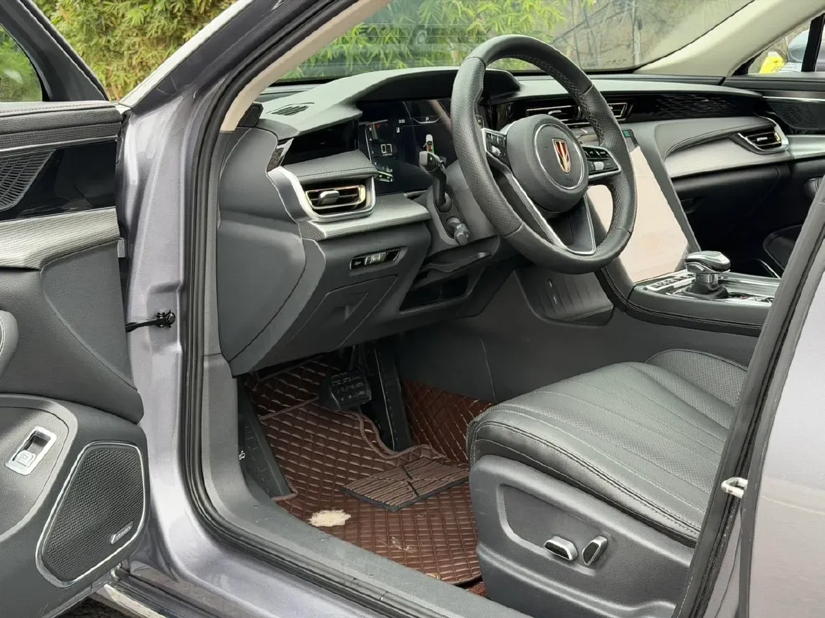 2023 HongQi H5 2.0T 224HP L4 8AT,autocango,china used car exporter,china ev exporter,chinese used car exporter,chinese used ev exporter