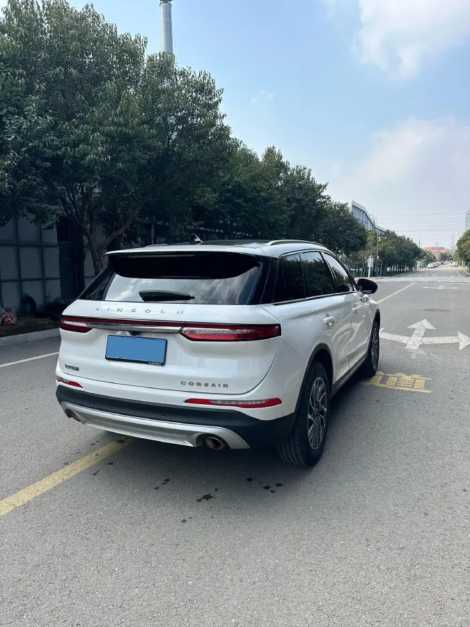 2022 Lincoln Corsair 2.0T 245HP L4 8AT,autocango,china used car exporter,china ev exporter,chinese used car exporter,chinese used ev exporter