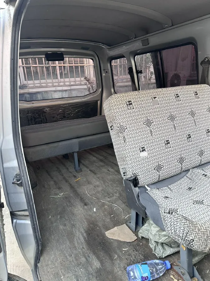 2021 WuLing RongGuang 1.5L 99HP L4 5MT,autocango,china used car exporter,china ev exporter,chinese used car exporter,chinese used ev exporter