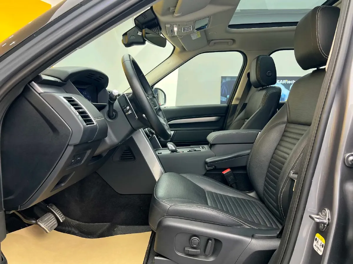 2021 Land Rover Discovery 3.0T 360HP L6 8AT,autocango,china used car exporter,china ev exporter,chinese used car exporter,chinese used ev exporter