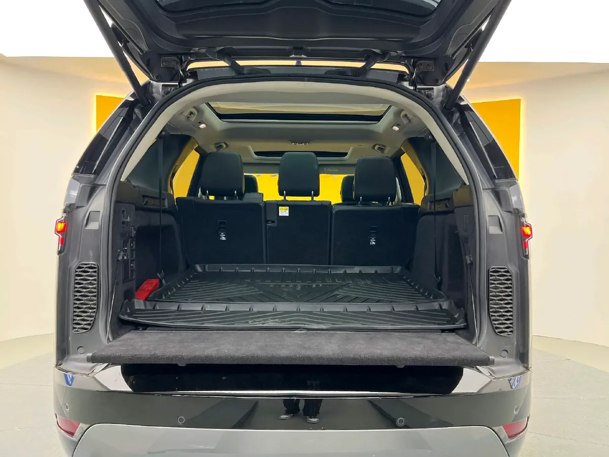 2021 Land Rover Discovery 3.0T 360HP L6 8AT,autocango,china used car exporter,china ev exporter,chinese used car exporter,chinese used ev exporter