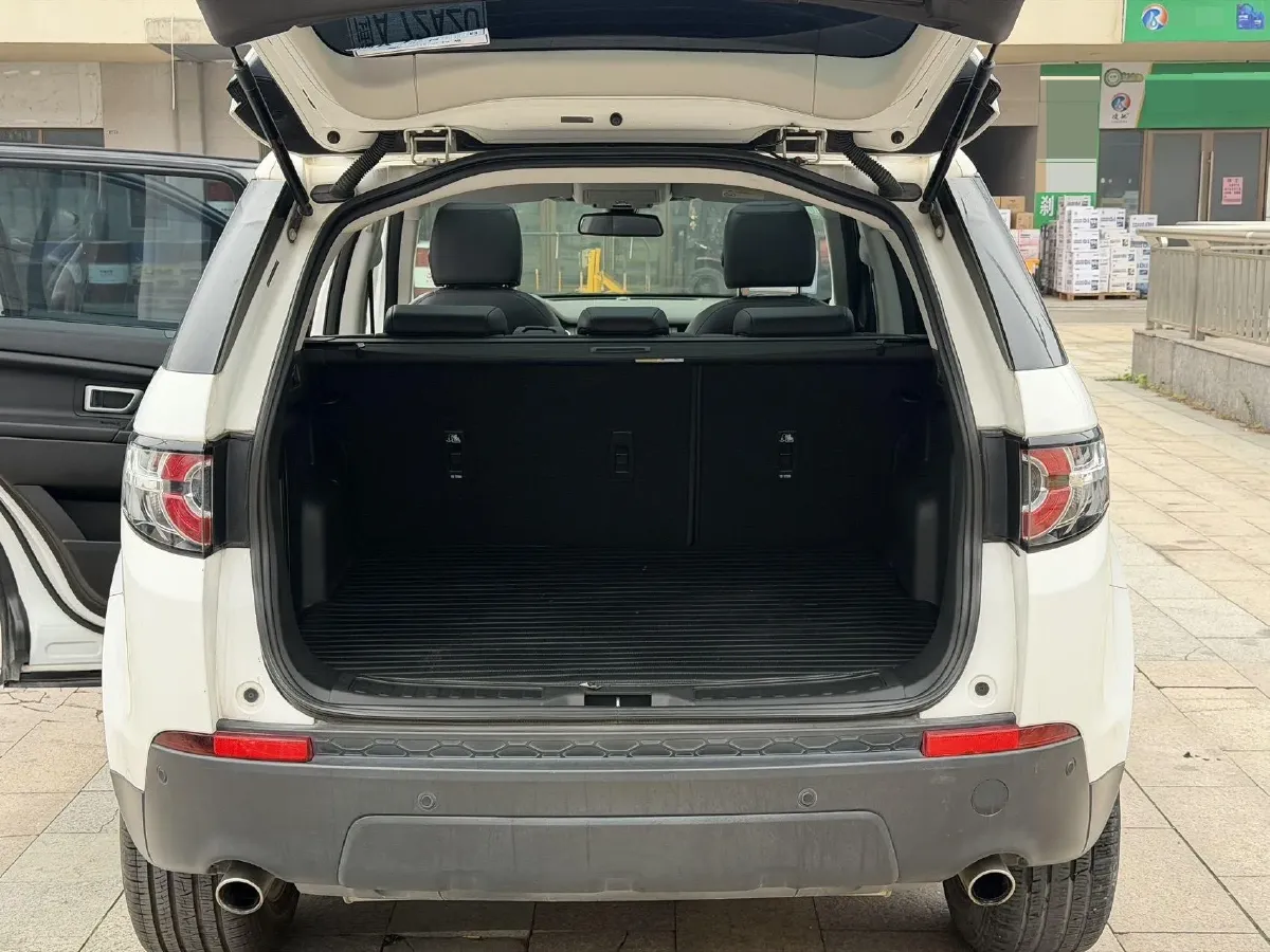 2018 Land Rover Discovery Sport 2.0T 200HP L4 9AT,autocango,china used car exporter,china ev exporter,chinese used car exporter,chinese used ev exporter