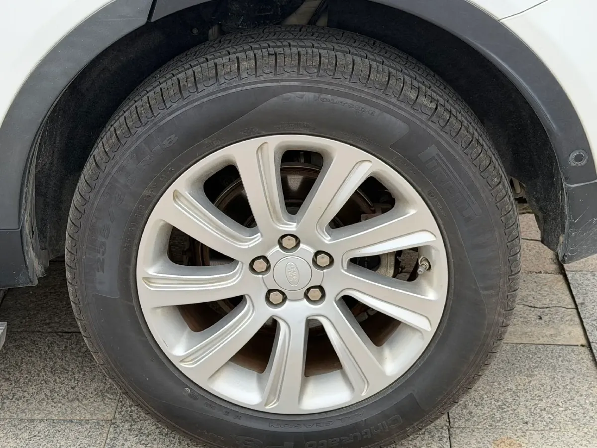 2018 Land Rover Discovery Sport 2.0T 200HP L4 9AT,autocango,china used car exporter,china ev exporter,chinese used car exporter,chinese used ev exporter