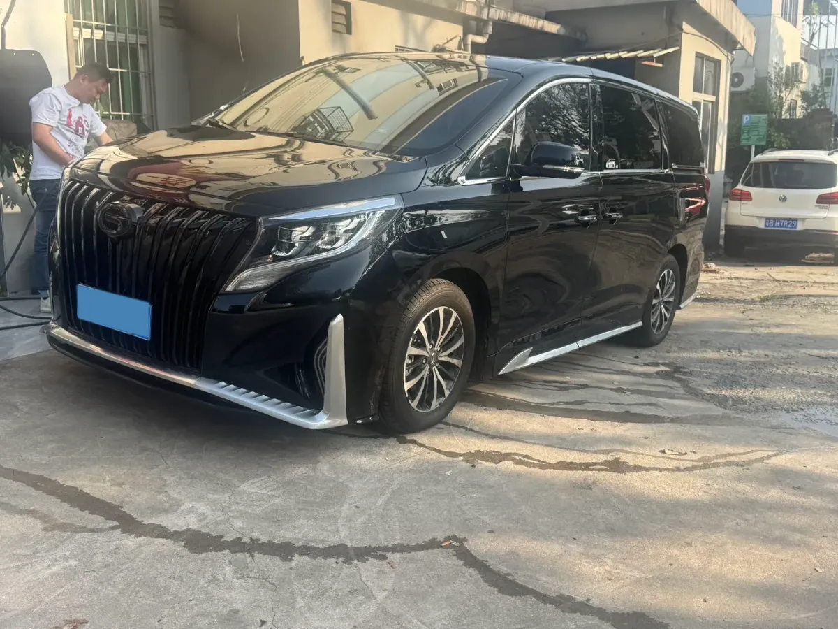 2021 GAC Trumpchi M8 2.0T 252HP L4 8AT,autocango,china used car exporter,china ev exporter,chinese used car exporter,chinese used ev exporter