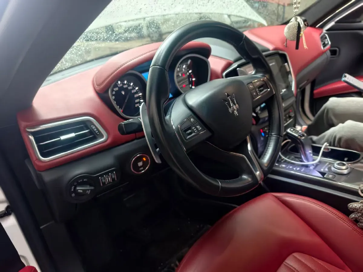 2019 Maserati Ghibli 3.0T 350HP V6 8AT,autocango,china used car exporter,china ev exporter,chinese used car exporter,chinese used ev exporter