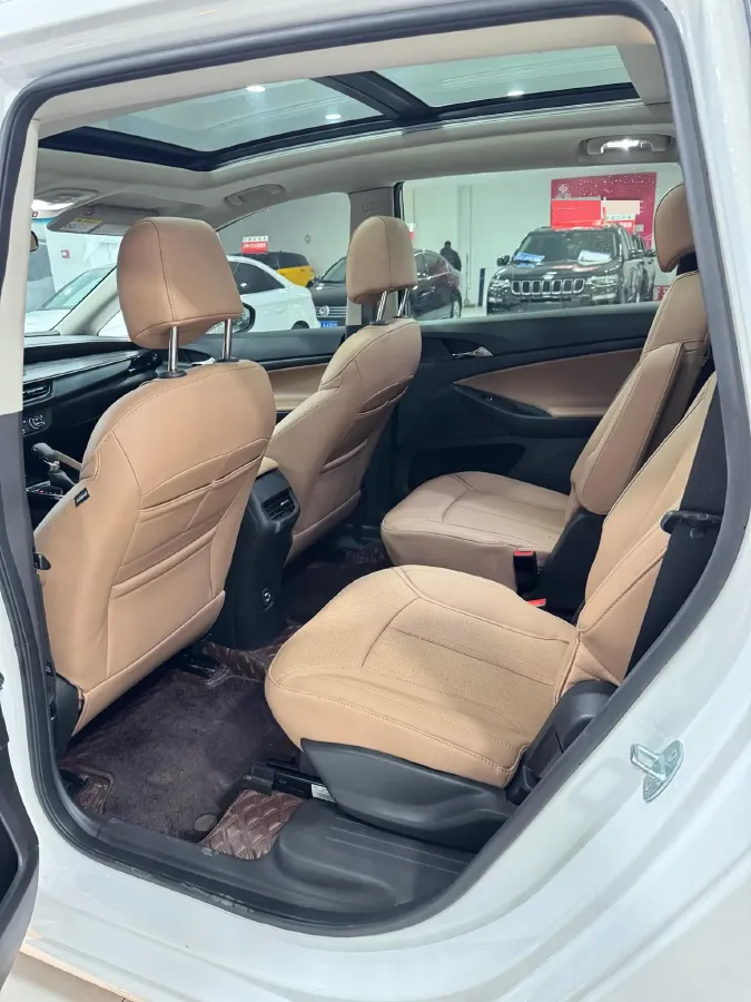 2021 Buick GL6 1.3T 163HP L3 6AT,autocango,china used car exporter,china ev exporter,chinese used car exporter,chinese used ev exporter