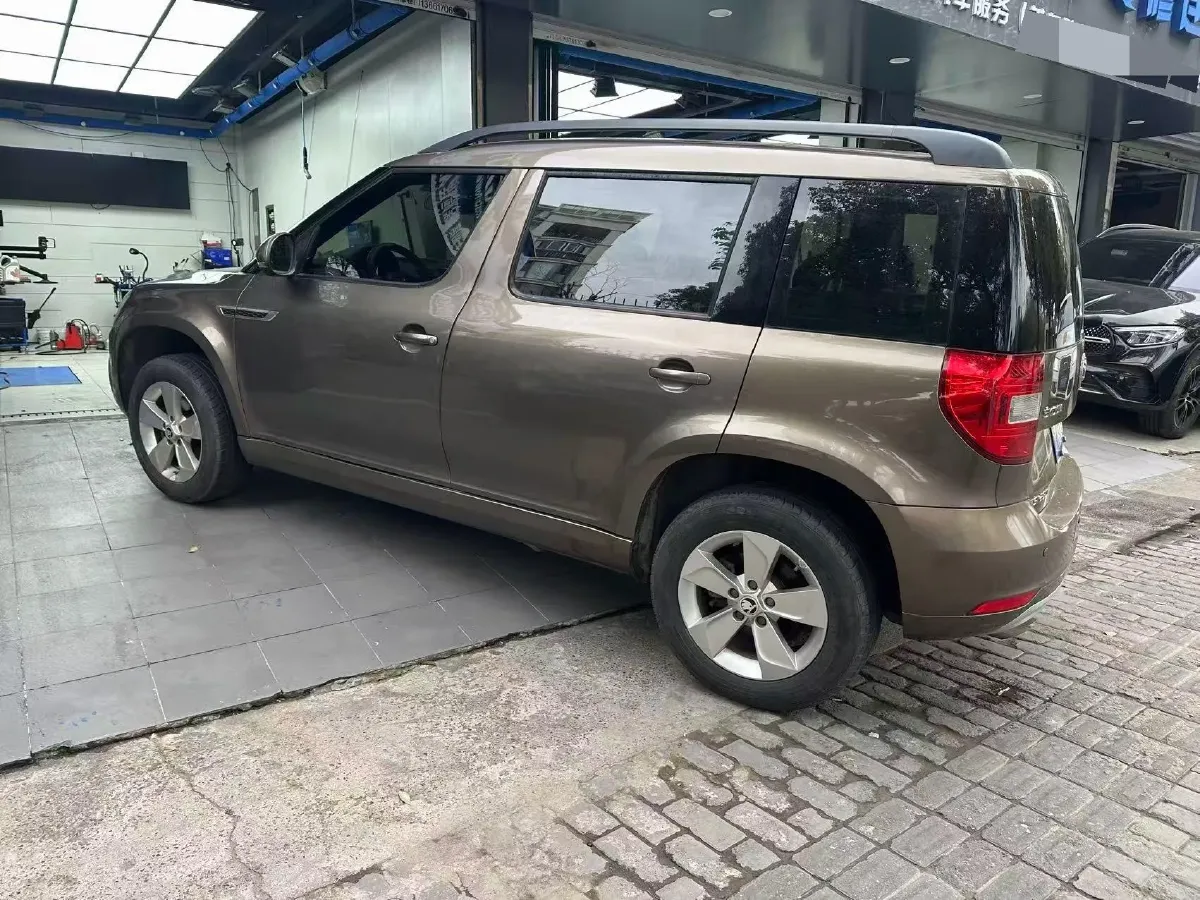 2017 Skoda Yeti 1.4T 150HP L4 7DCT,autocango,china used car exporter,china ev exporter,chinese used car exporter,chinese used ev exporter