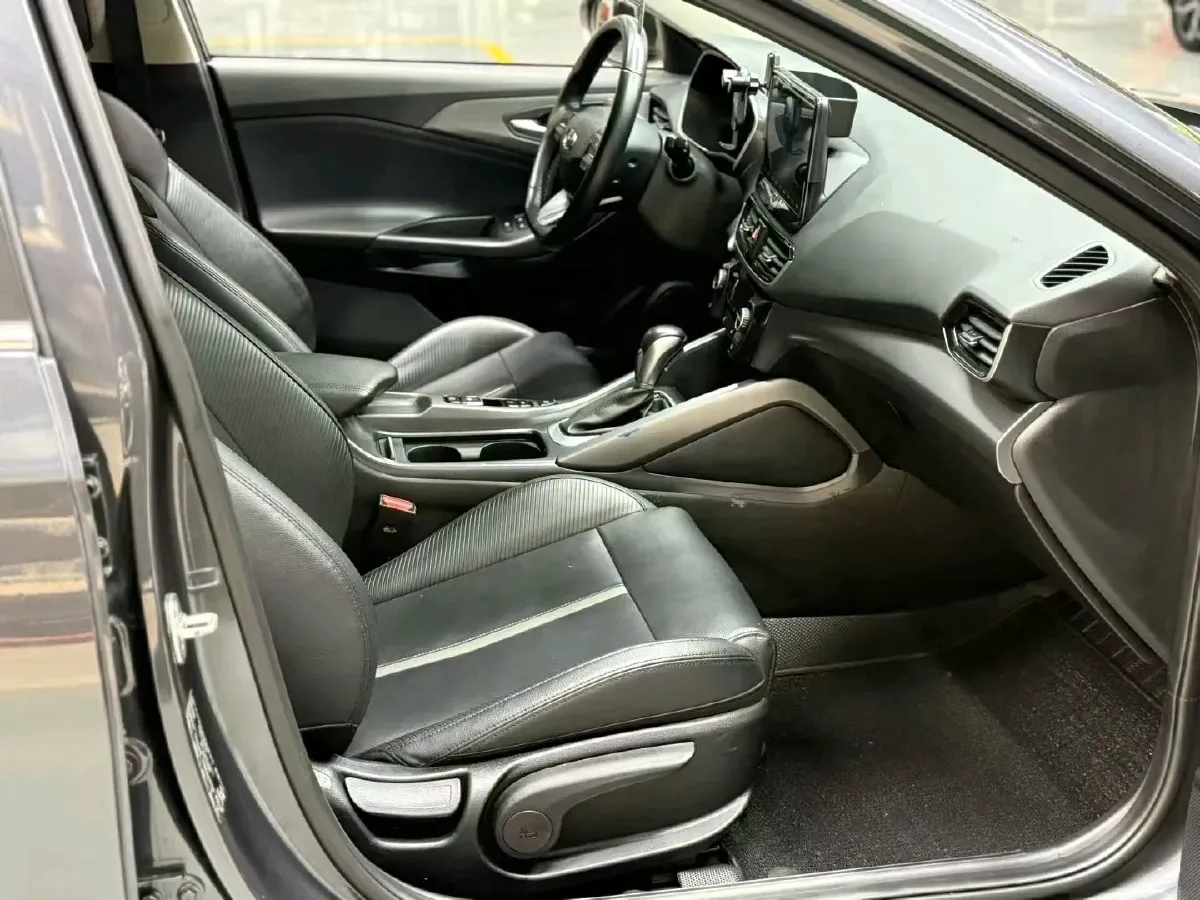 2019 Hyundai La Festa 1.6T 204HP L4 7DCT,autocango,china used car exporter,china ev exporter,chinese used car exporter,chinese used ev exporter